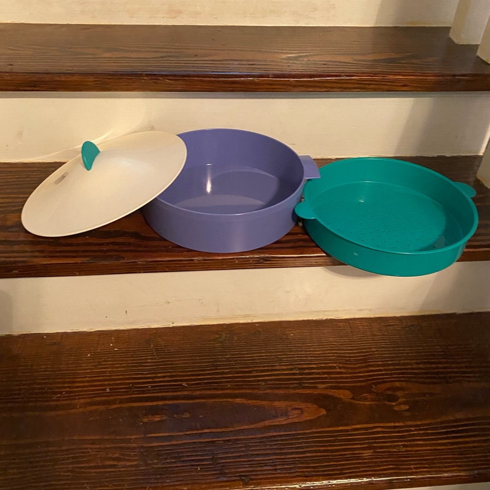 Tupperware 9” micro steamer - Picture 2 of 2